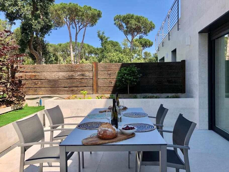 Naramia Sagaro Villa With Poolgarden10 Pax S'Agaro Exterior photo