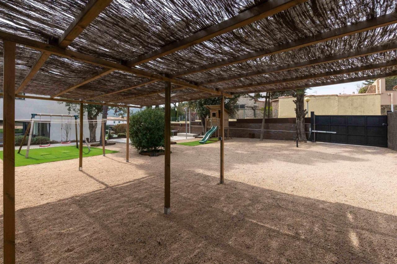 Naramia Sagaro Villa With Poolgarden10 Pax S'Agaro Exterior photo